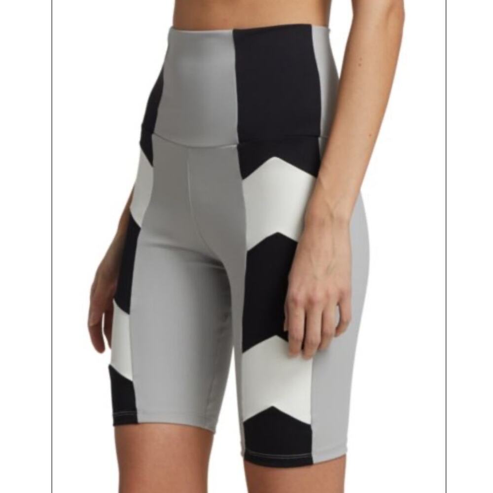 Port de Bra  Black and Gray High-Waisted Bike Shorts - Picture 2 of 6